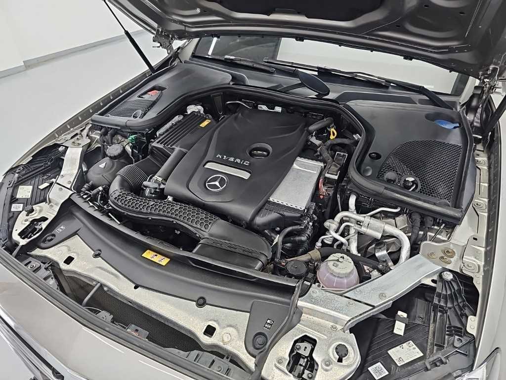 벤츠 E 클래스 E-클래스 W213 E300e 4MATIC 익스클루시브 이미지 5