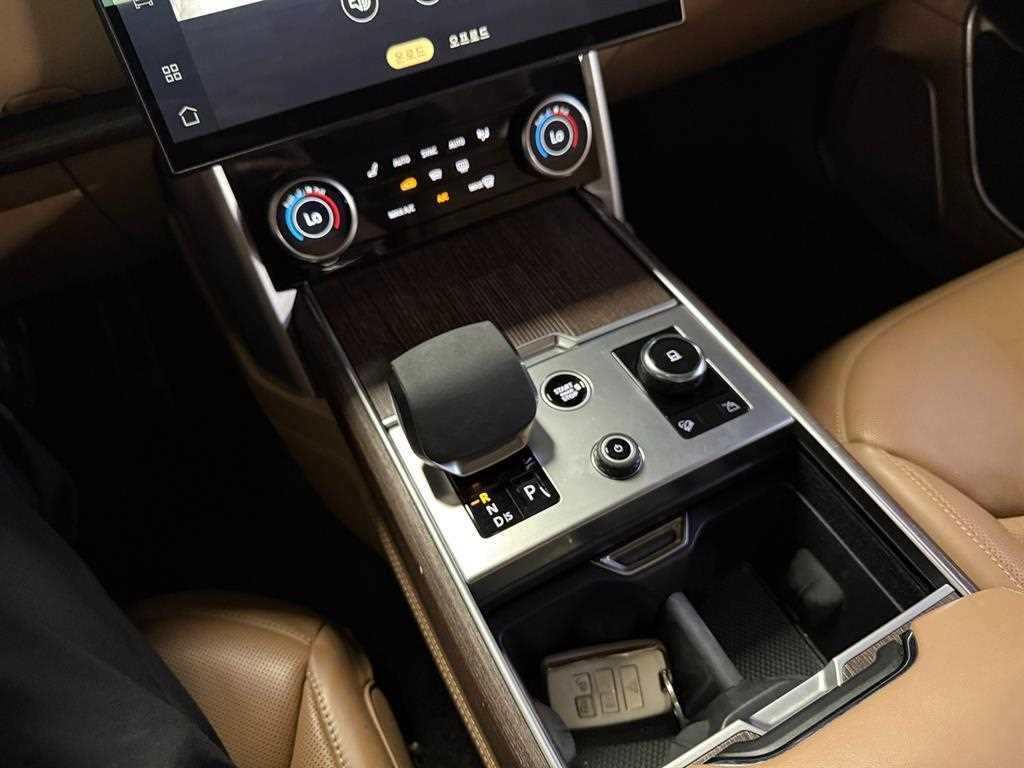 랜드로버 레인지로버 레인지로버 5세대 3.0 D350 LWB 오토바이오그래피 이미지 15