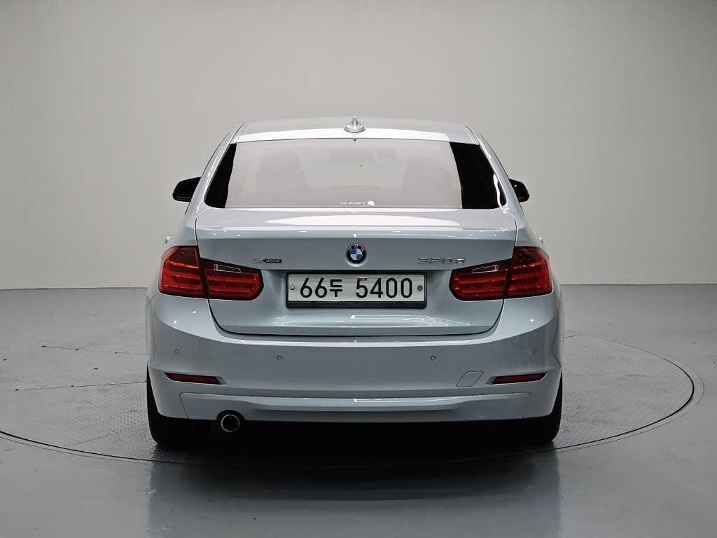 BMW 3시리즈 3시리즈 (F30) 320d xDrive 이미지 3