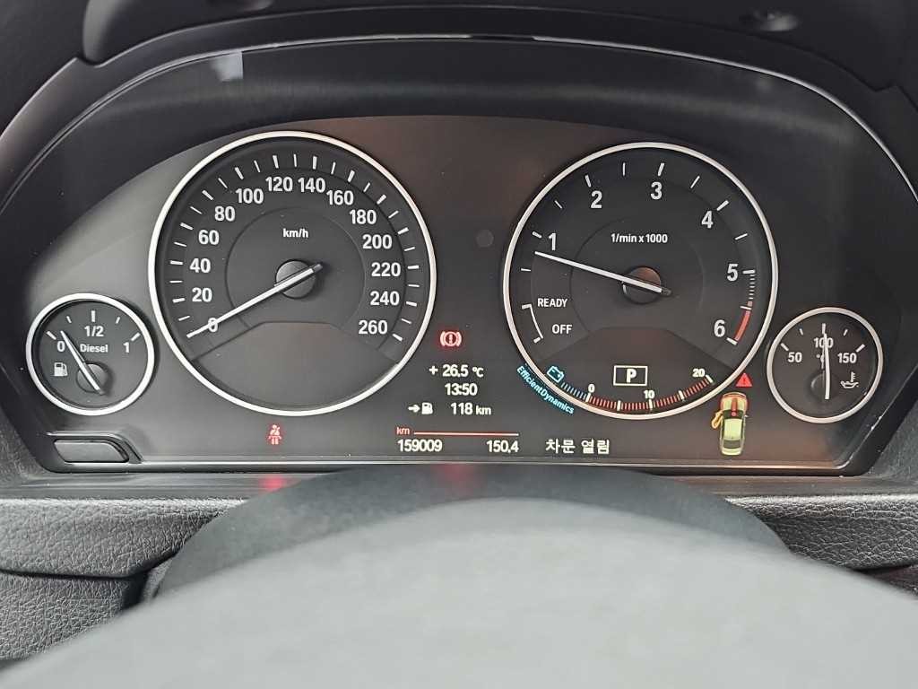 BMW 3시리즈 3시리즈 (F30) 320d xDrive 이미지 6