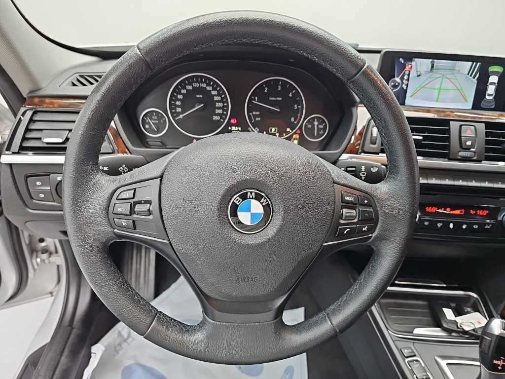 BMW 3시리즈 3시리즈 (F30) 320d xDrive 이미지 9