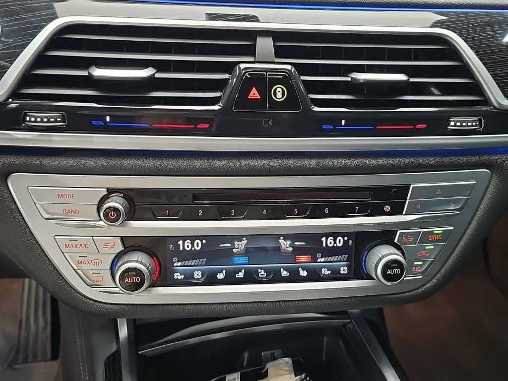 BMW 7시리즈 7시리즈 (G11) 740Li xDrive M SPORT 스포츠 이미지 12