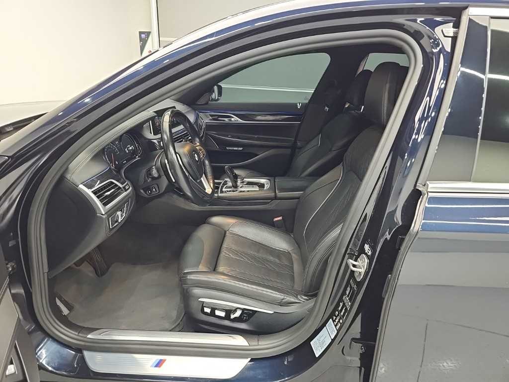 BMW 7시리즈 7시리즈 (G11) 740Li xDrive M SPORT 스포츠 이미지 13