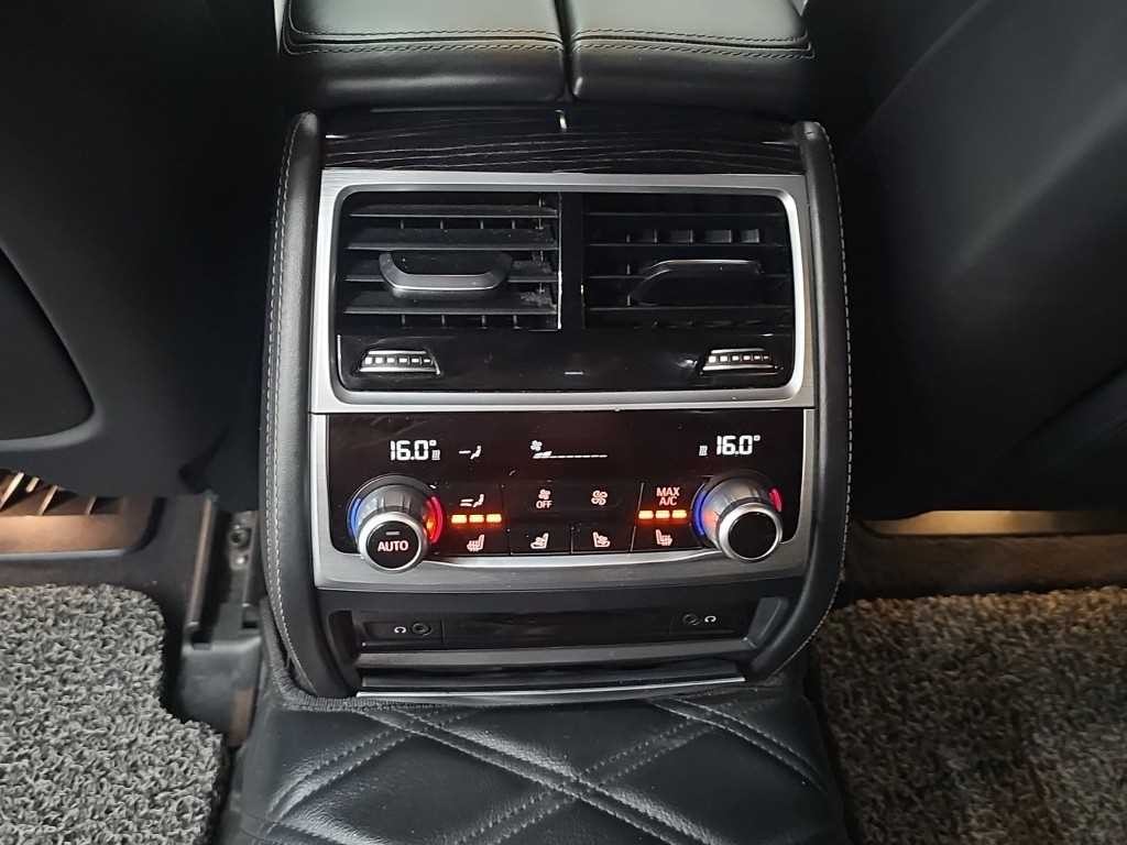 BMW 7시리즈 7시리즈 (G11) 740Li xDrive M SPORT 스포츠 이미지 16