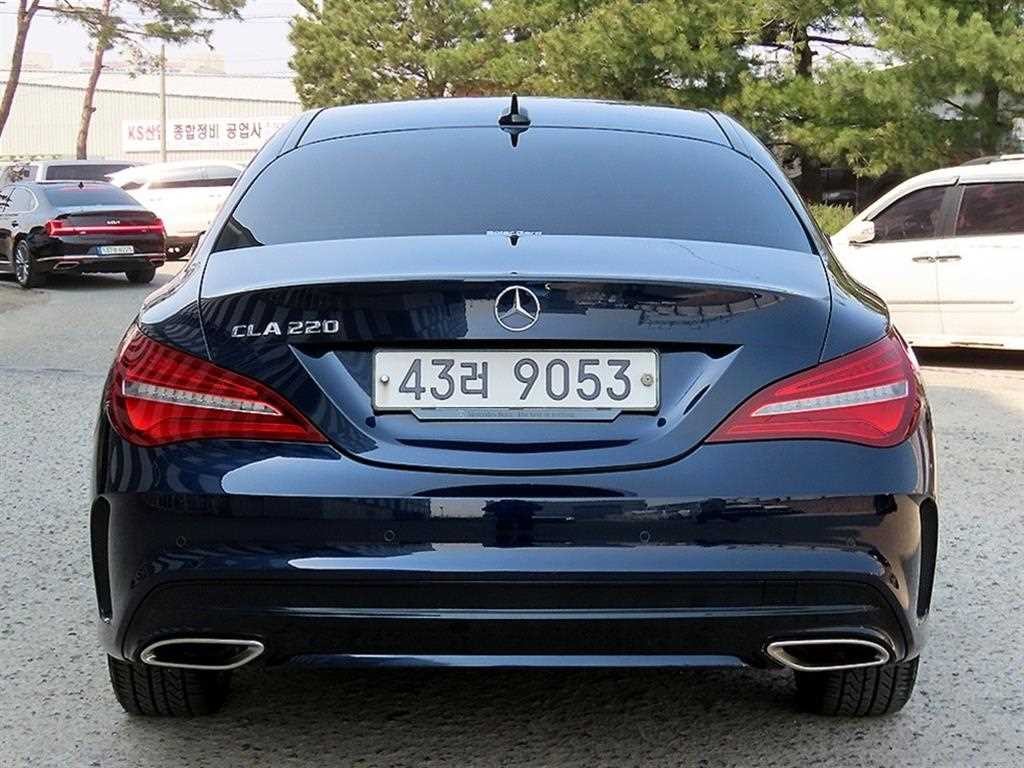 벤츠 CLA 클래스 CLA클래스 CLA 220 AMG LINE 이미지 4