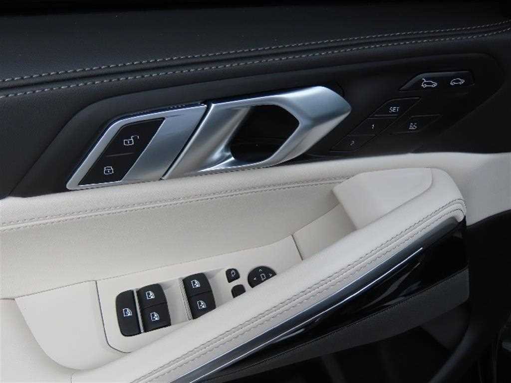 BMW X6 X6 (G06) xDrive 40d M 스포츠 온라인 익스클루시브 이미지 12