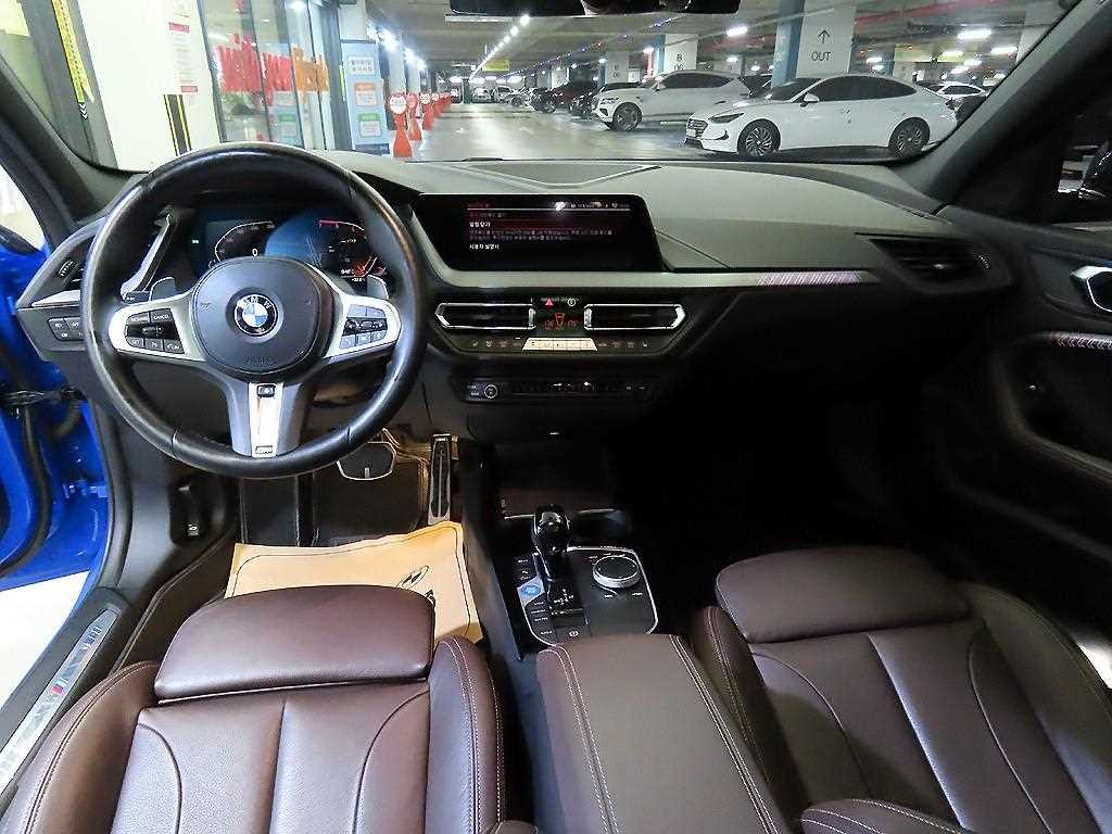 BMW 1시리즈 1시리즈 (F40) 120i M 스포츠 이미지 10