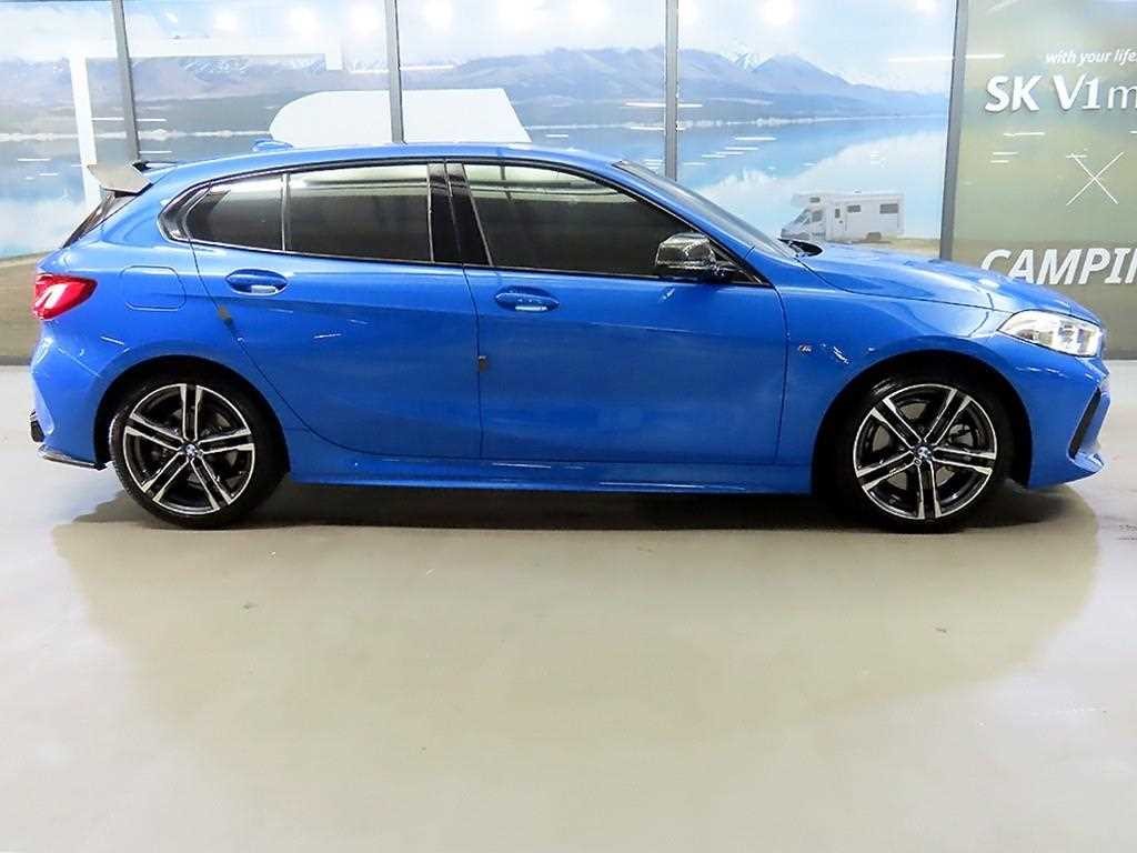 BMW 1시리즈 1시리즈 (F40) 120i M 스포츠 이미지 3