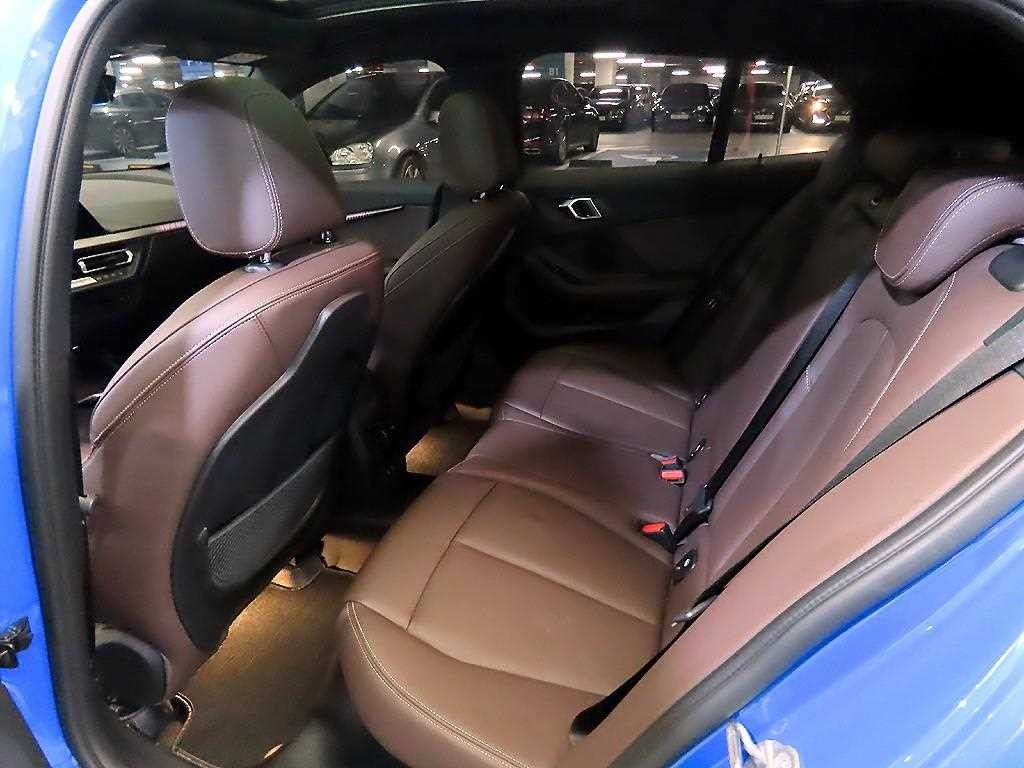 BMW 1시리즈 1시리즈 (F40) 120i M 스포츠 이미지 7