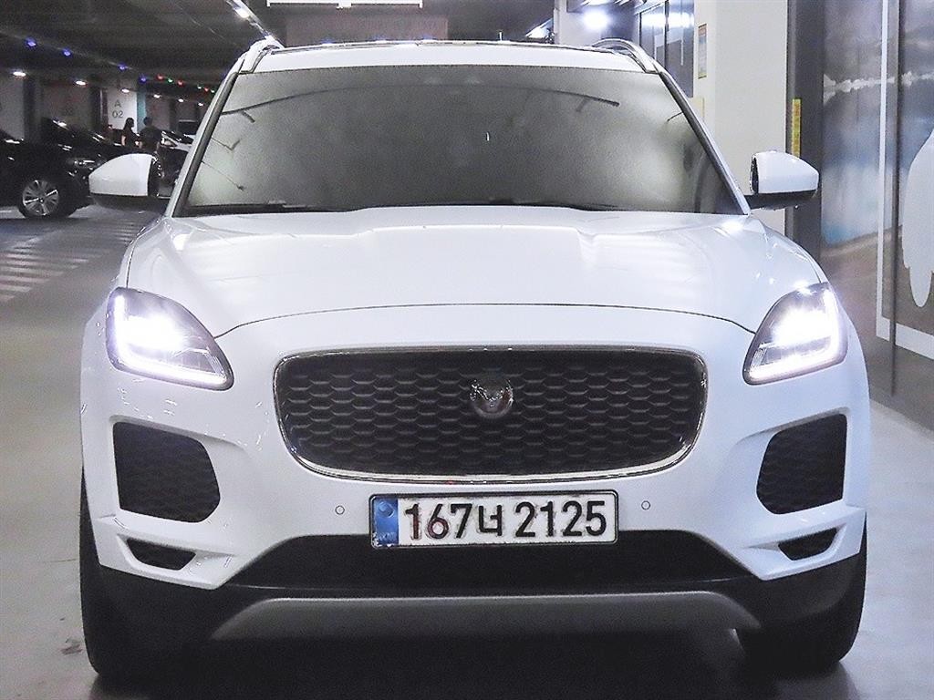 재규어 E-PACE P250 SE 이미지 2