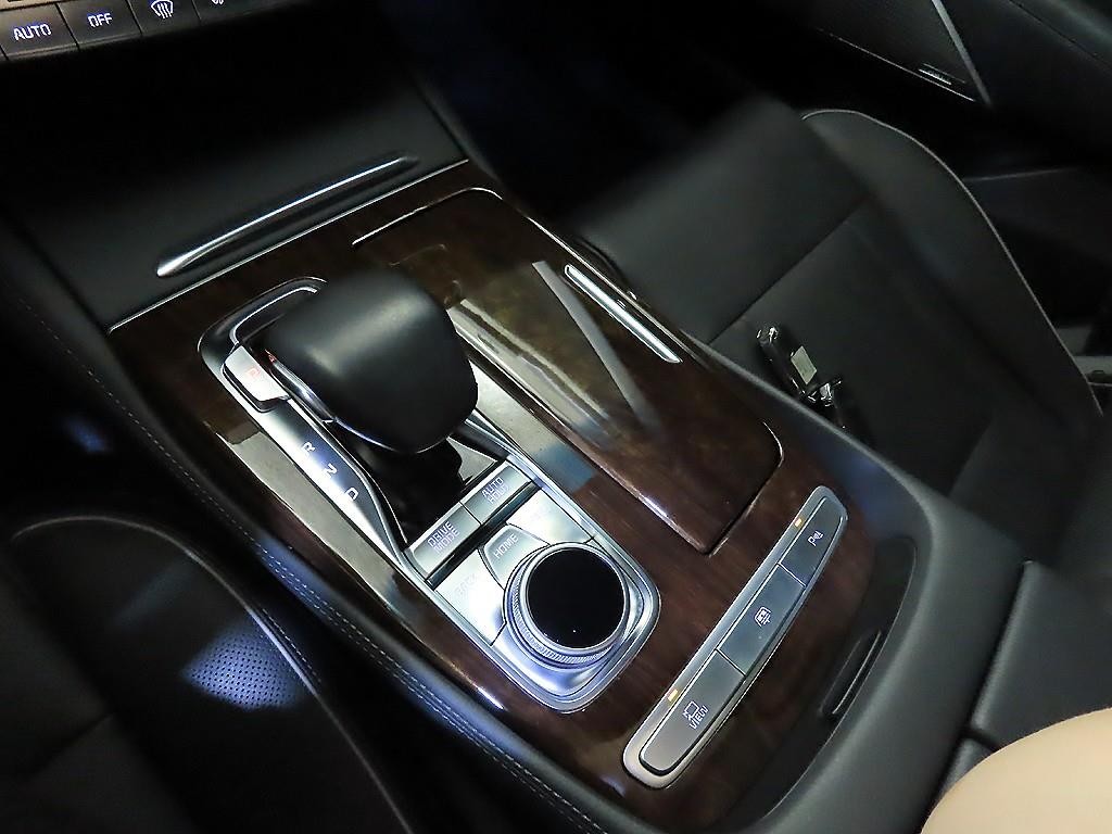 기아 K9 더 K9 3.8 GDI AWD 플래티넘Ⅱ 이미지 12