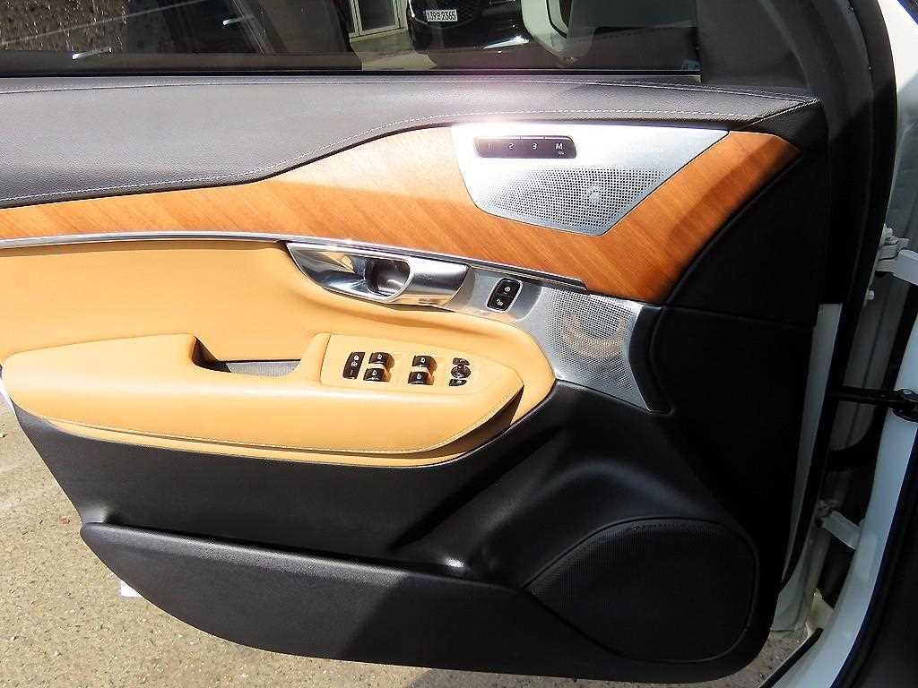볼보 XC90 XC90 2세대 2.0 D5 AWD 인스크립션 이미지 12