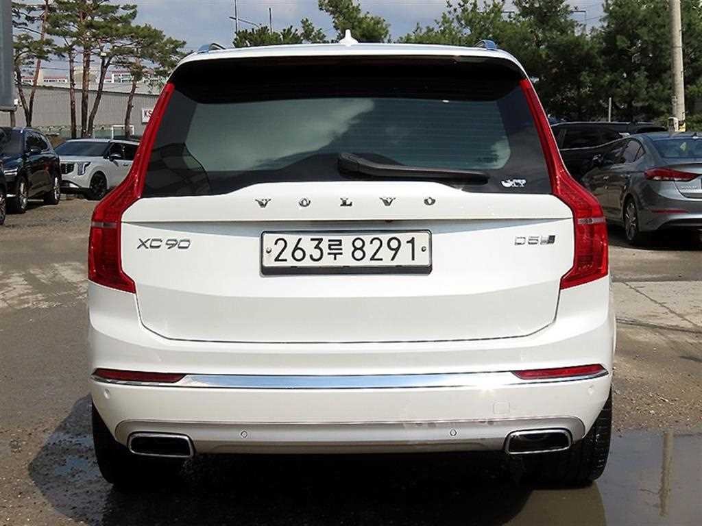 볼보 XC90 XC90 2세대 2.0 D5 AWD 인스크립션 이미지 4