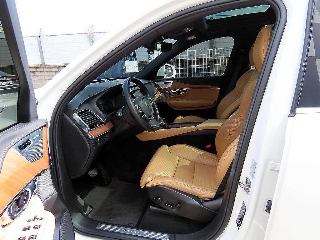 볼보 XC90 XC90 2세대 2.0 D5 AWD 인스크립션 이미지 5
