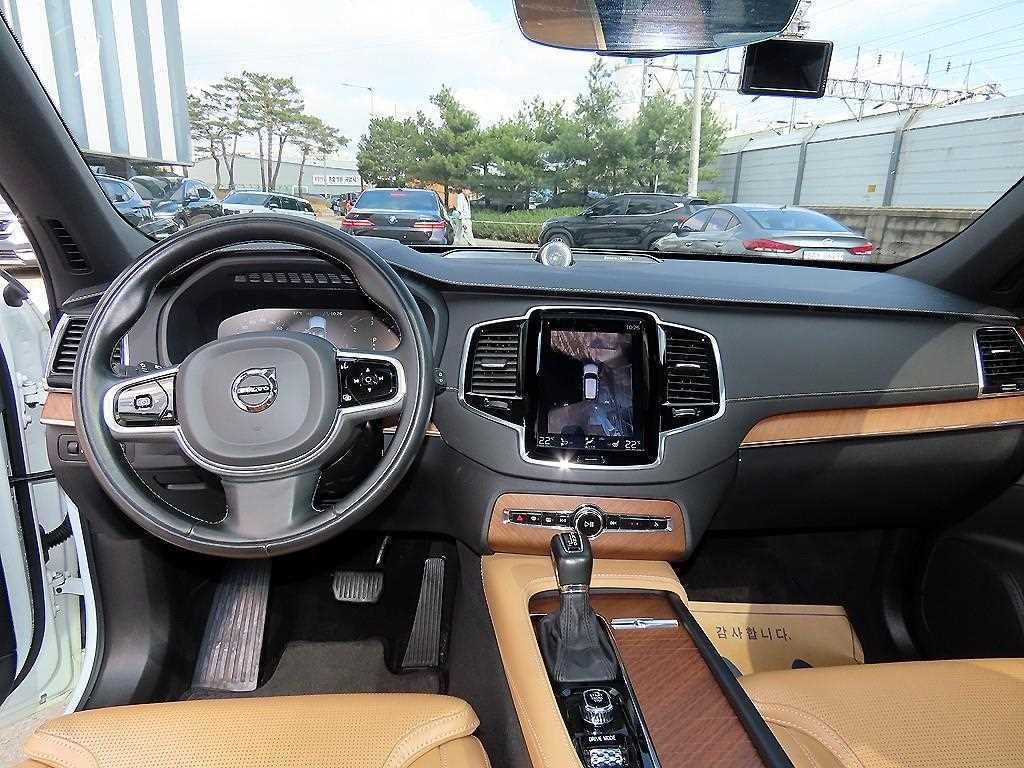 볼보 XC90 XC90 2세대 2.0 D5 AWD 인스크립션 이미지 7
