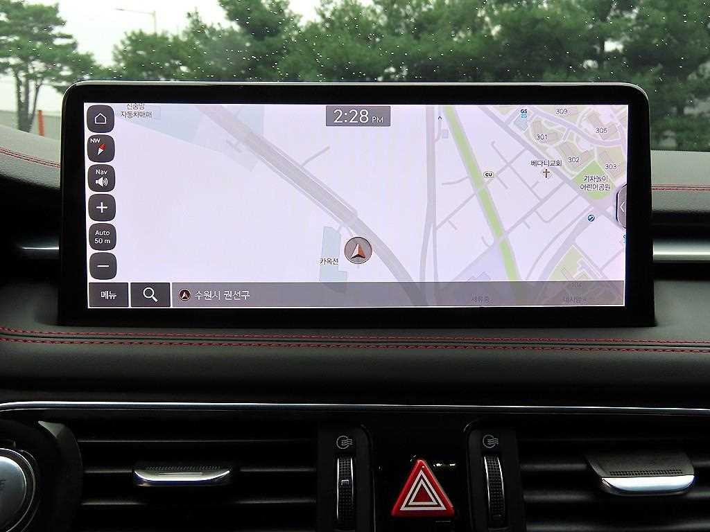 제네시스 G70 더 뉴 G70 가솔린 3.3T 4WD 스포츠 패키지 이미지 13
