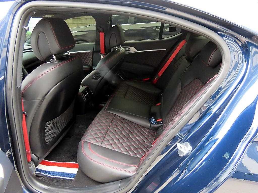 제네시스 G70 더 뉴 G70 가솔린 3.3T 4WD 스포츠 패키지 이미지 6