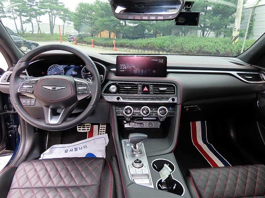 제네시스 G70 더 뉴 G70 가솔린 3.3T 4WD 스포츠 패키지 이미지 7