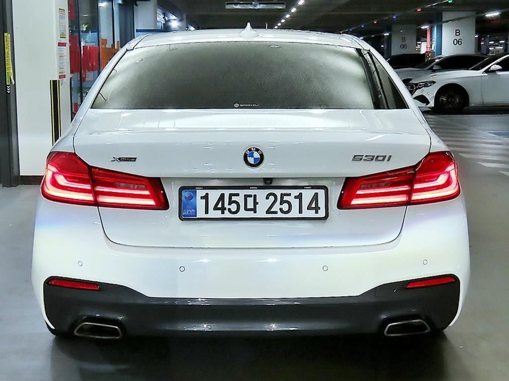 BMW 5시리즈 5시리즈 (G30) 520d xDrive M 스포츠 플러스 이미지 5