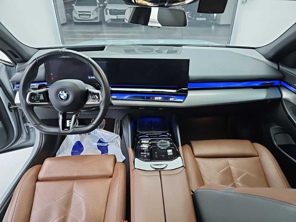 BMW 5시리즈 5시리즈 (G60) 530i xDrive M 스포츠 이미지 7