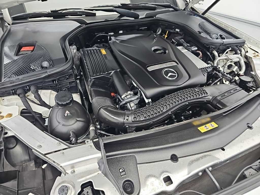 벤츠 E 클래스 E-클래스 W213 E300 4MATIC 아방가르드 이미지 5