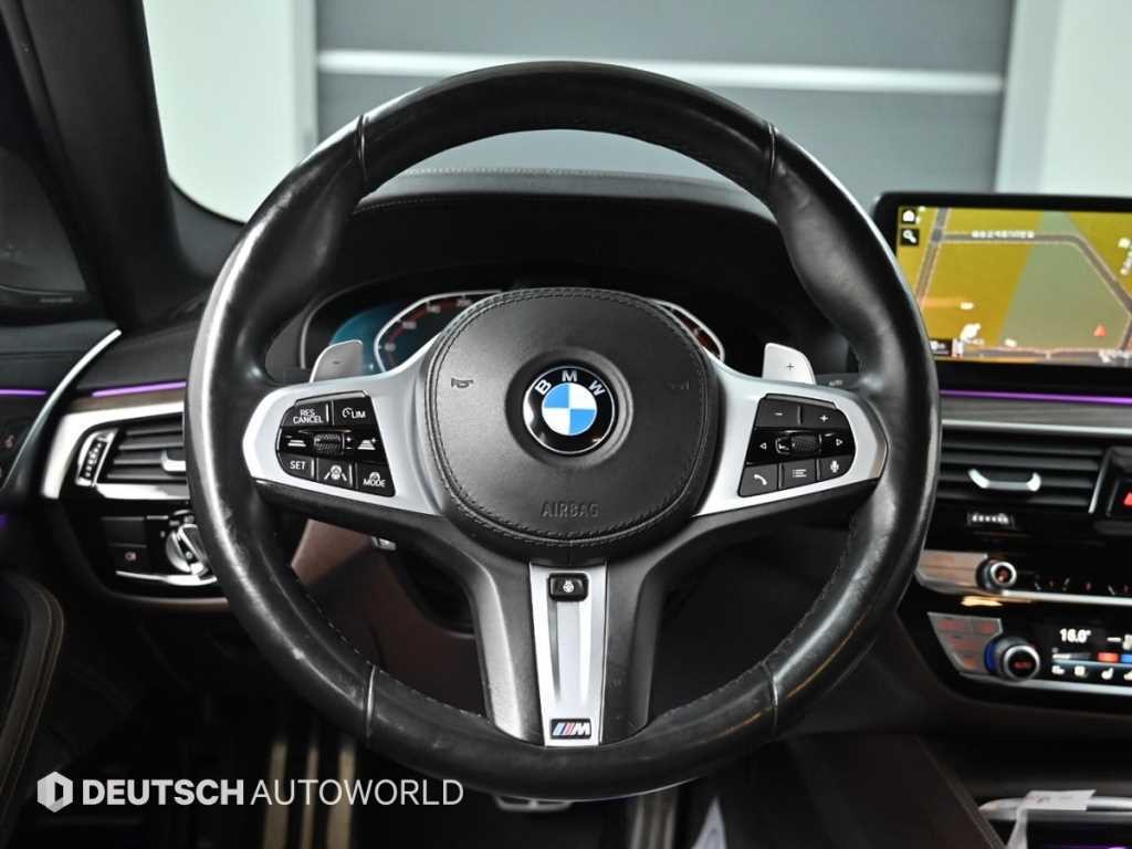BMW 5시리즈 5시리즈 (G30) 530i M 스포츠 이미지 13