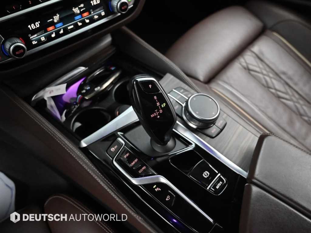 BMW 5시리즈 5시리즈 (G30) 530i M 스포츠 이미지 9