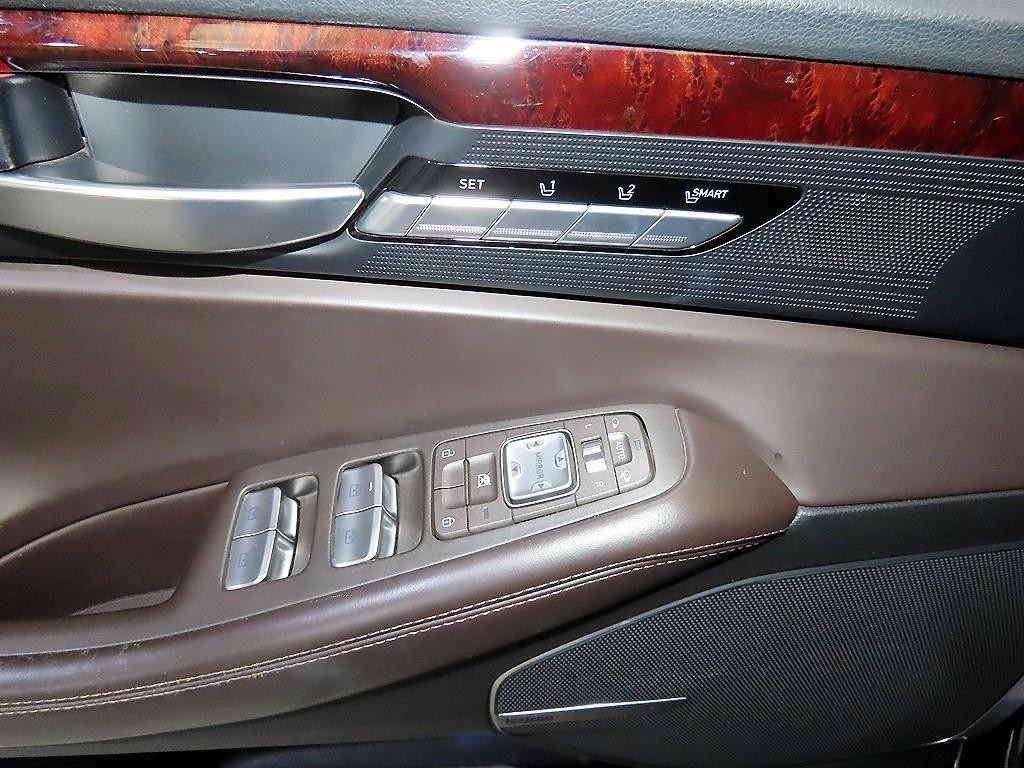 제네시스 EQ900 3.8 GDI AWD 프리미엄 럭셔리 이미지 13