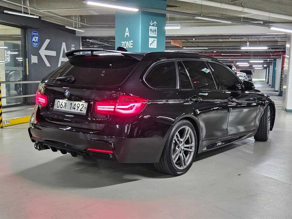 BMW 3시리즈 3시리즈 (F30) 320d 투어링 M 퍼포먼스 에디션 이미지 5