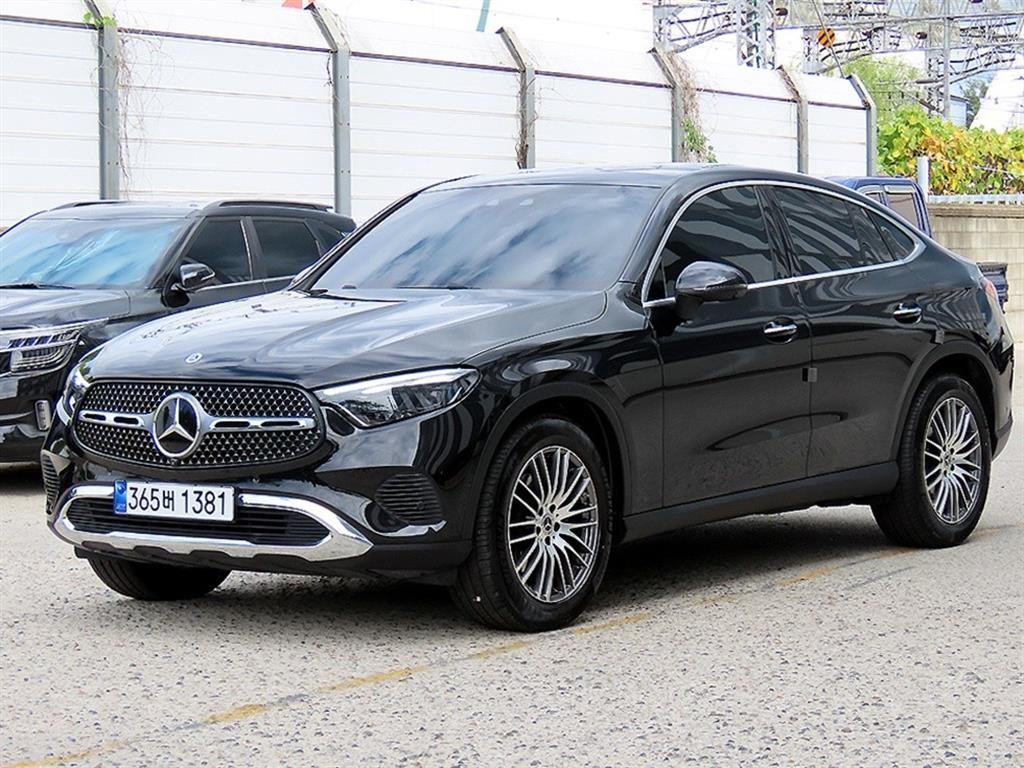 벤츠 GLC 클래스 GLC클래스 X254 GLC300 4MATIC 쿠페 아방가르드 이미지 2