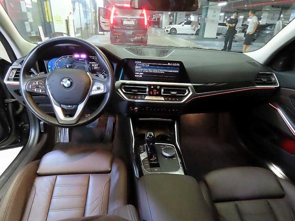 BMW 3시리즈 3시리즈 (G20) 330e 럭셔리 이미지 10