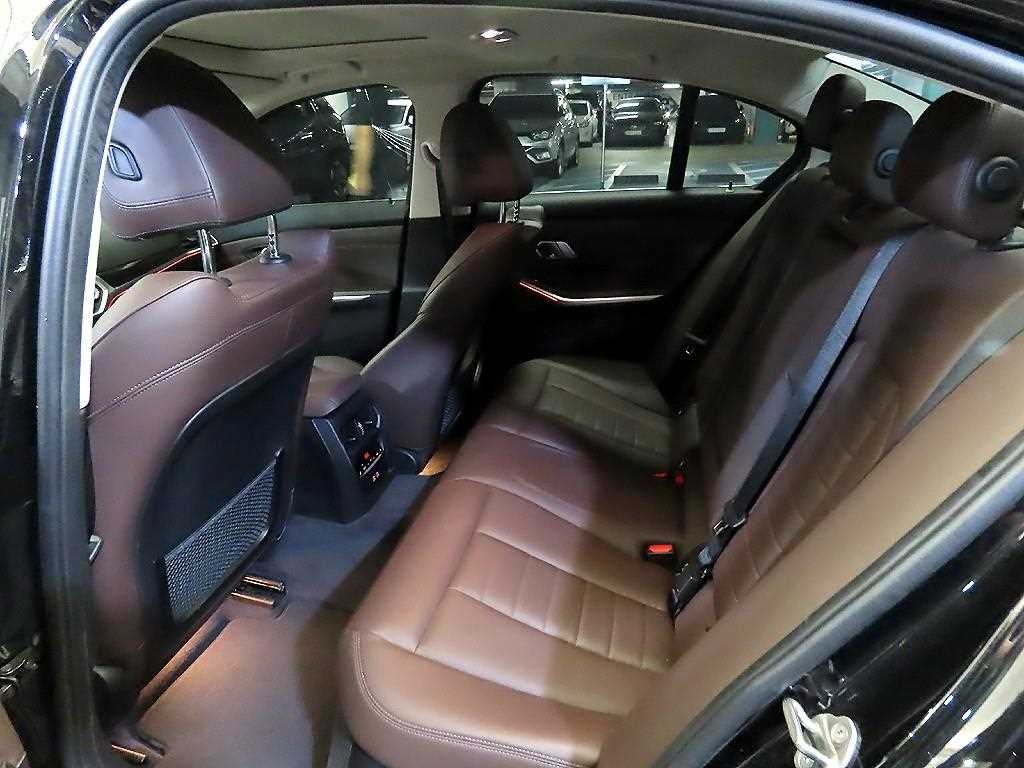 BMW 3시리즈 3시리즈 (G20) 330e 럭셔리 이미지 7