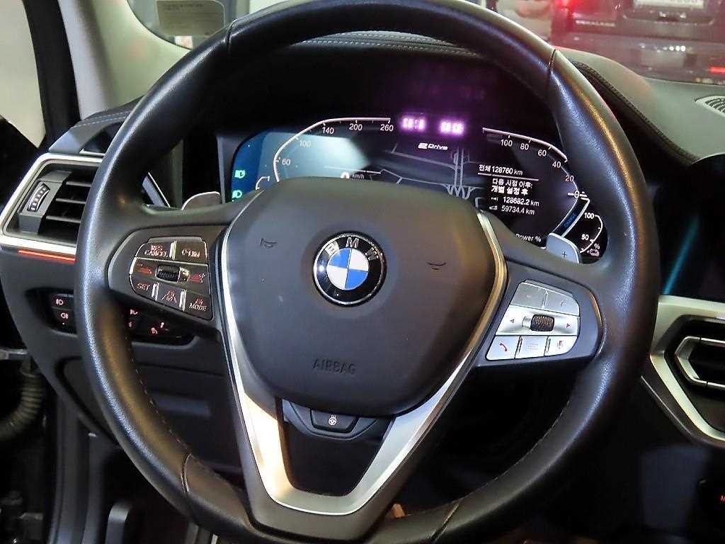 BMW 3시리즈 3시리즈 (G20) 330e 럭셔리 이미지 8