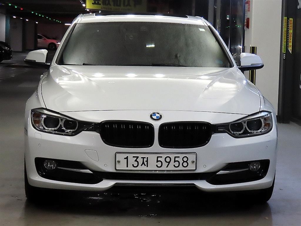 BMW 3시리즈 3시리즈 (F30) 320d 이미지 2