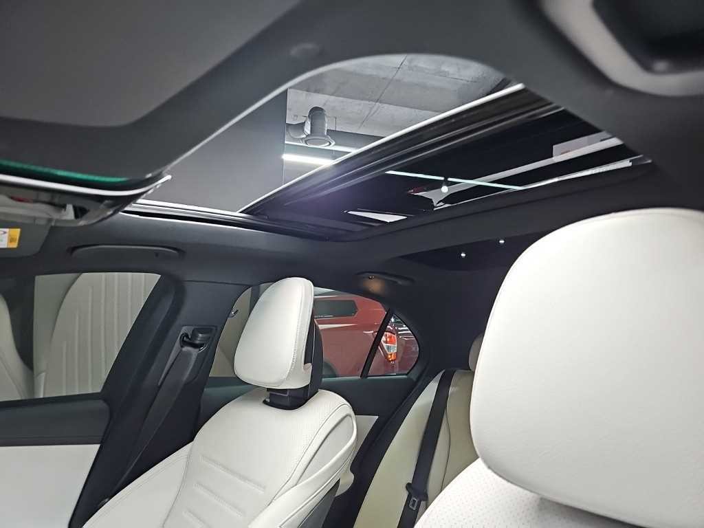 벤츠 C 클래스 C클래스 W206 C200 AMG 라인 이미지 13