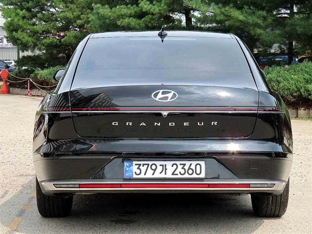 현대 그랜저 그랜저 (GN7) 가솔린 2.5 2WD 프리미엄 이미지 4