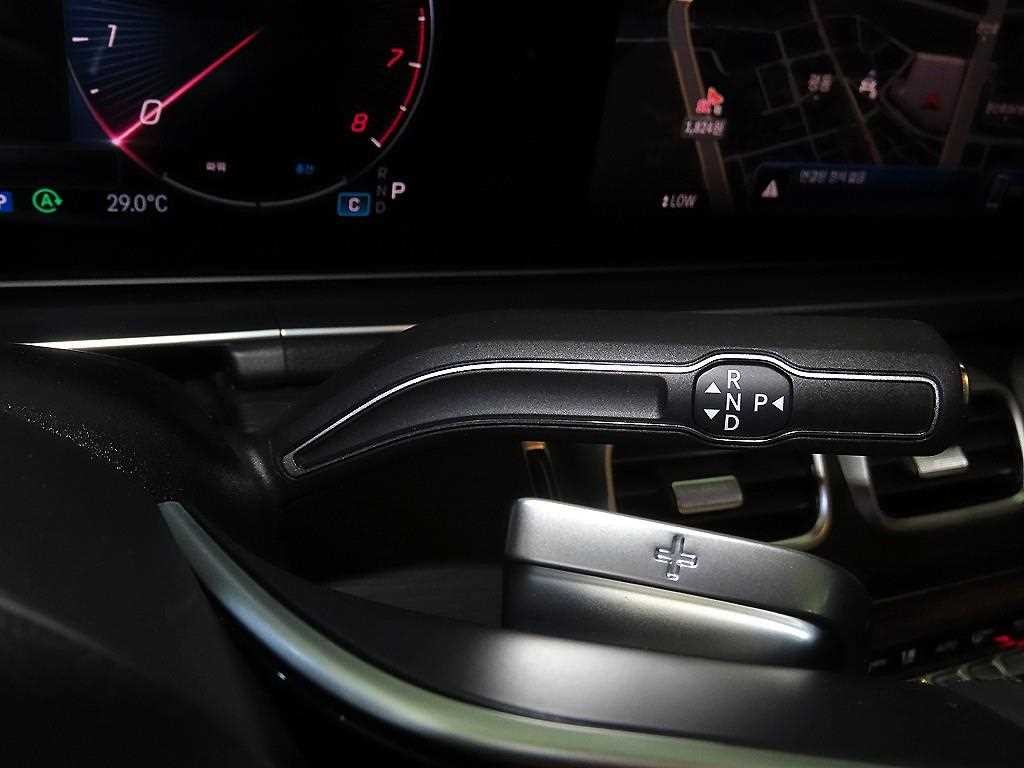 벤츠 GLE 클래스 GLE 클래스 W167 GLE 450 4MATIC 이미지 12