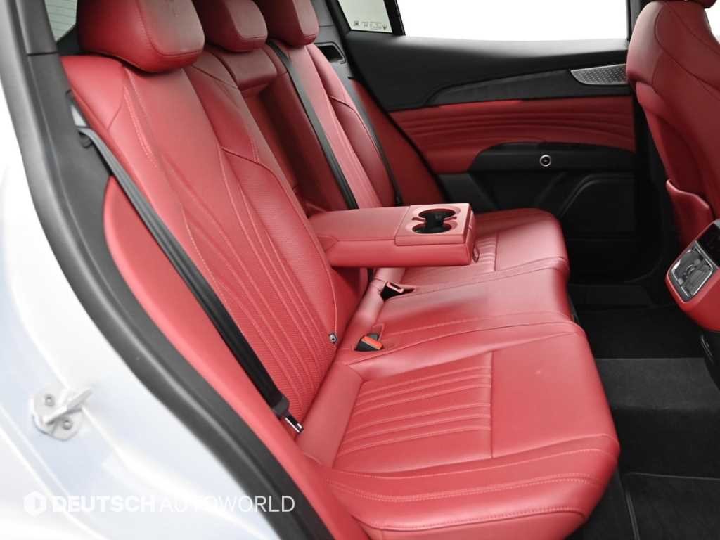 마세라티 그레칼레 2.0 AWD 모데나 이미지 12