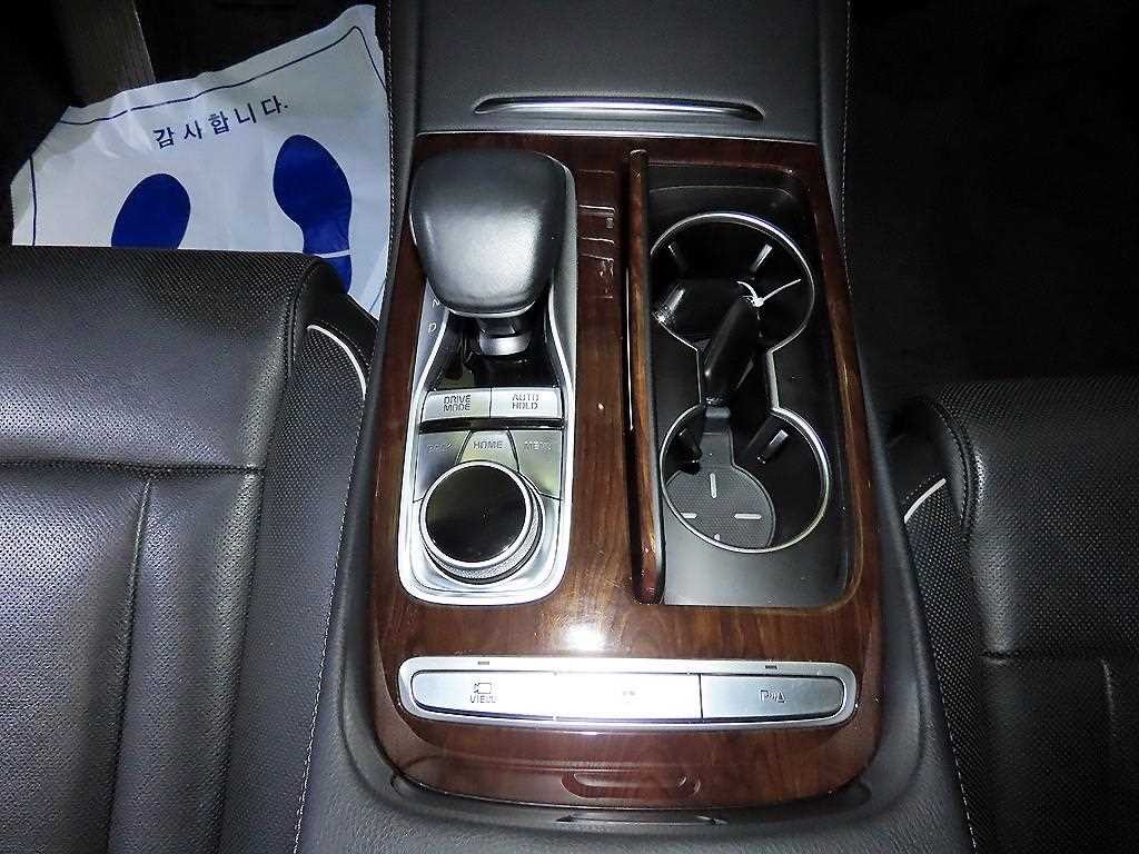 기아 K9 더 K9 3.8 GDI AWD 플래티넘Ⅱ 이미지 12