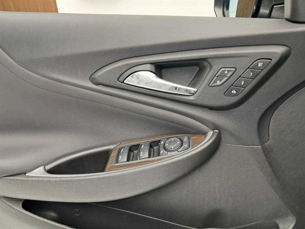 쉐보레 말리부 더뉴말리부 가솔린 1.3 E-터보 프리미어 이미지 13