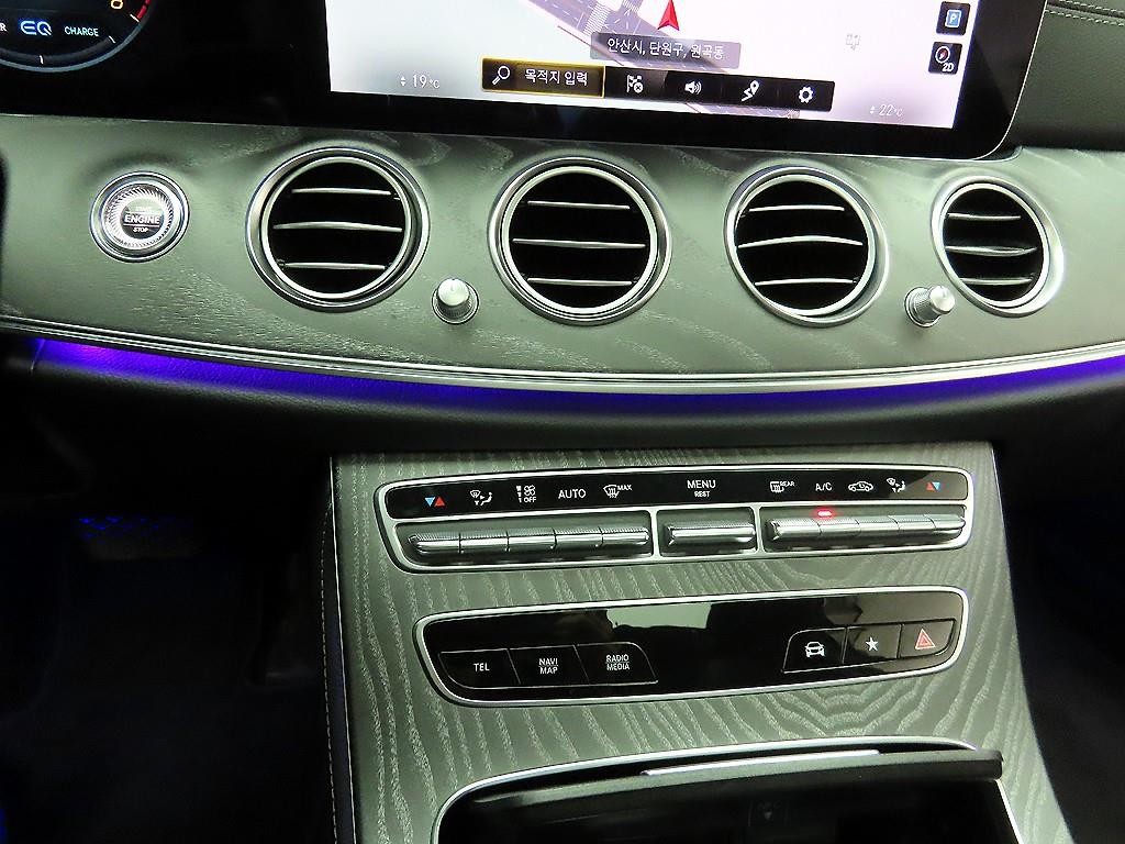 벤츠 E 클래스 E-클래스 W213 E350 4MATIC 익스클루시브 이미지 15