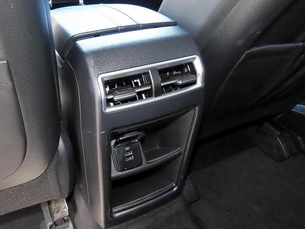 KG모빌리티(쌍용) 토레스 1.5 GDI-T 2WD T5 이미지 17