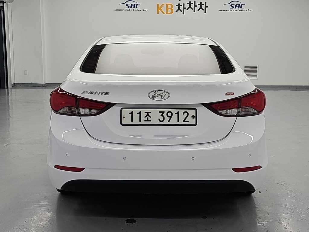 현대 아반떼 더 뉴 아반떼 1.6 GDI 스마트 기본형 이미지 3