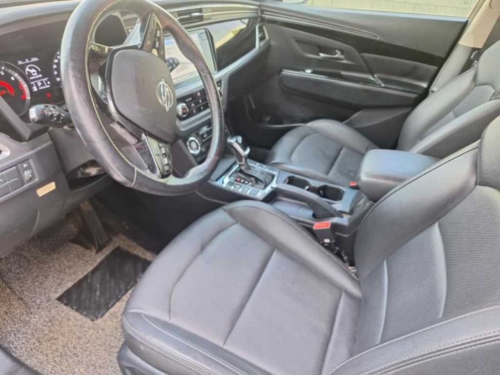 KG모빌리티(쌍용) 코란도 뷰티풀코란도 2WD 가솔린 1.5 C5 이미지 12
