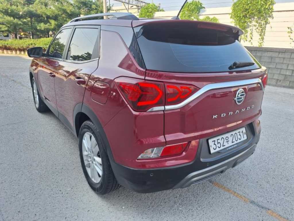 KG모빌리티(쌍용) 코란도 뷰티풀코란도 2WD 가솔린 1.5 C5 이미지 4