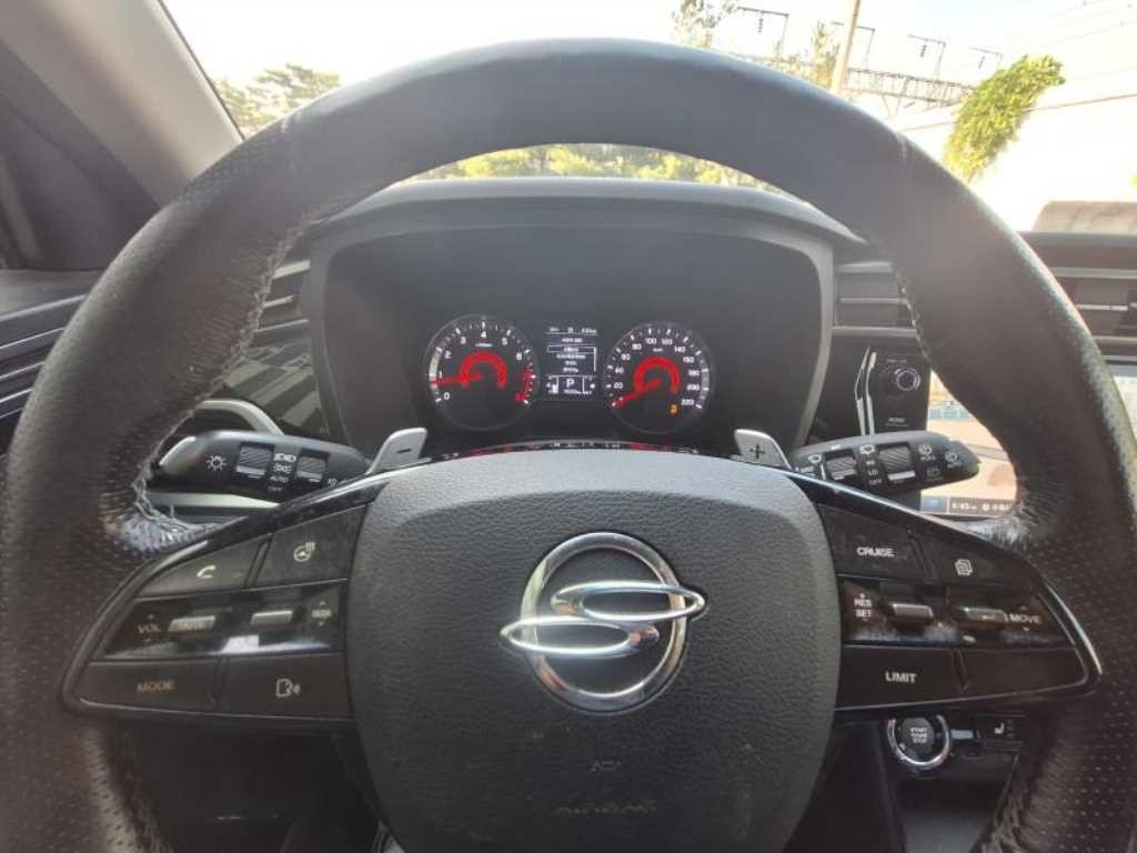 KG모빌리티(쌍용) 코란도 뷰티풀코란도 2WD 가솔린 1.5 C5 이미지 6