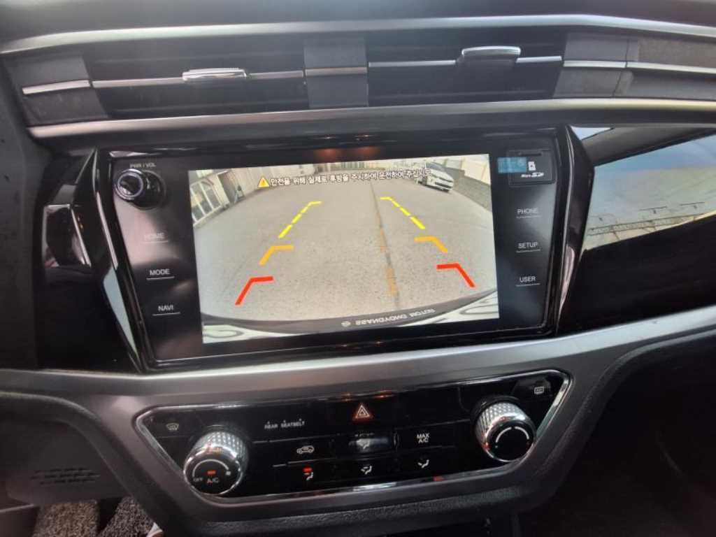 KG모빌리티(쌍용) 코란도 뷰티풀코란도 2WD 가솔린 1.5 C5 이미지 8