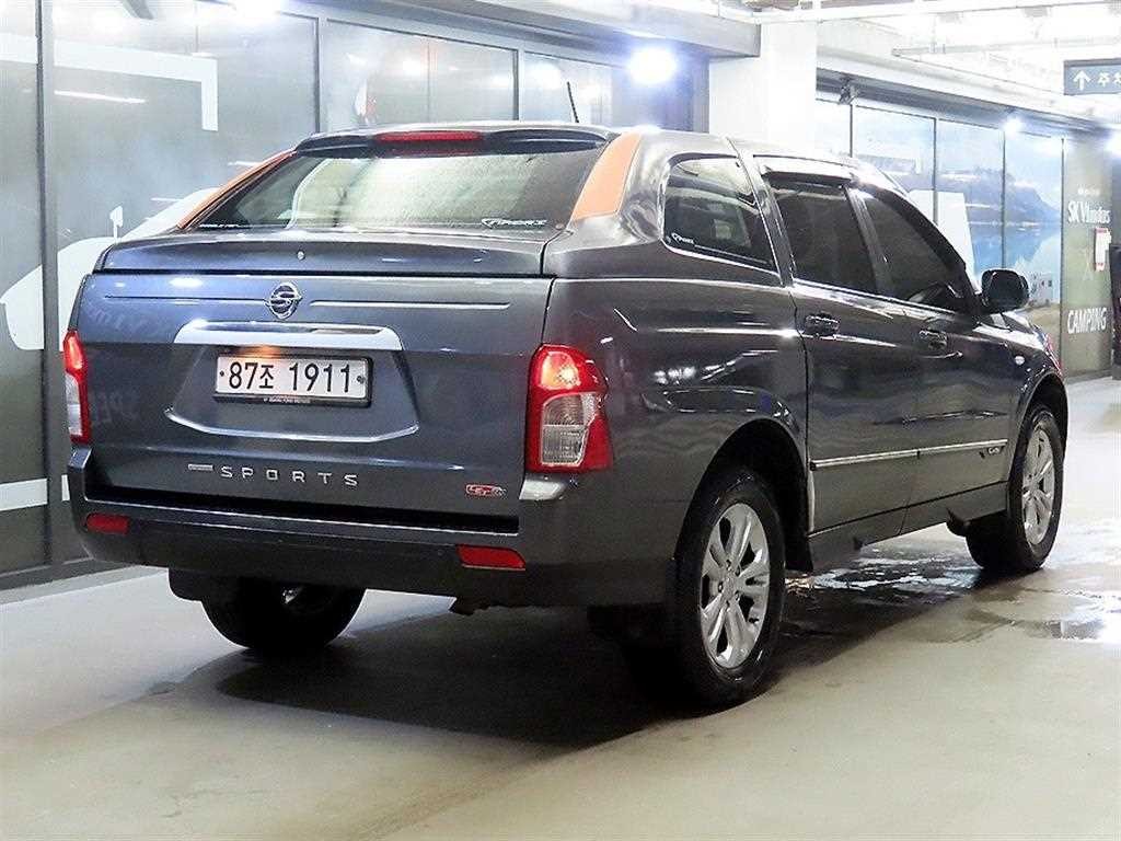 KG모빌리티(쌍용) 코란도 더뉴코란도스포츠 CX5(2WD) 패션 이미지 4