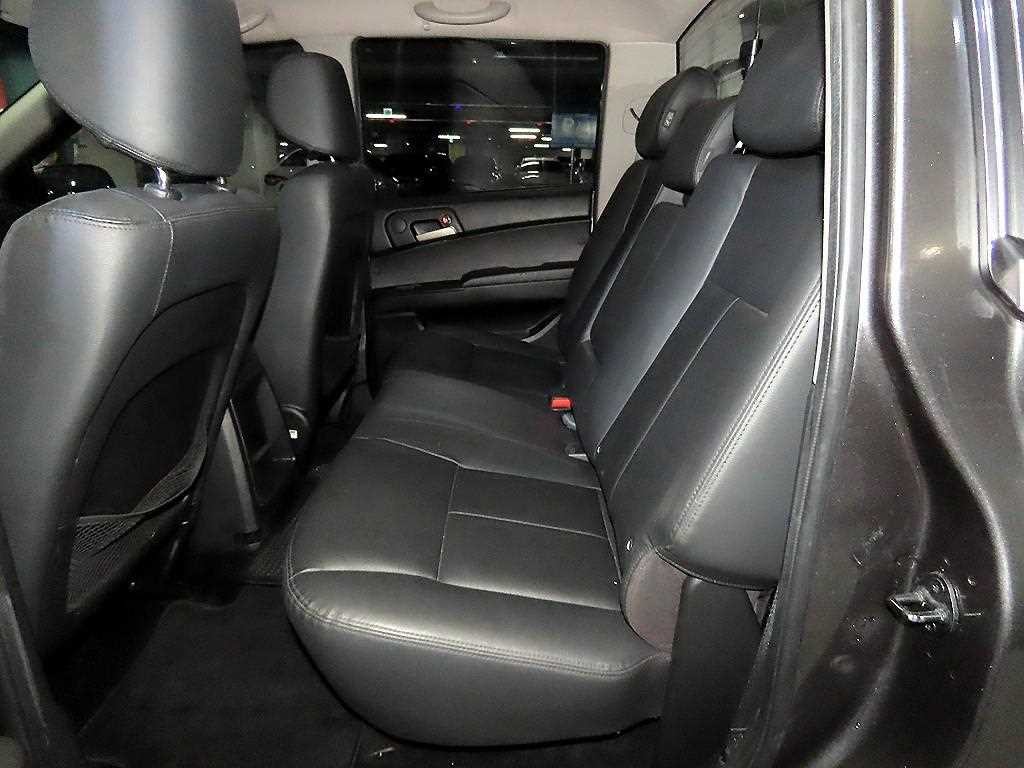 KG모빌리티(쌍용) 코란도 더뉴코란도스포츠 CX5(2WD) 패션 이미지 7