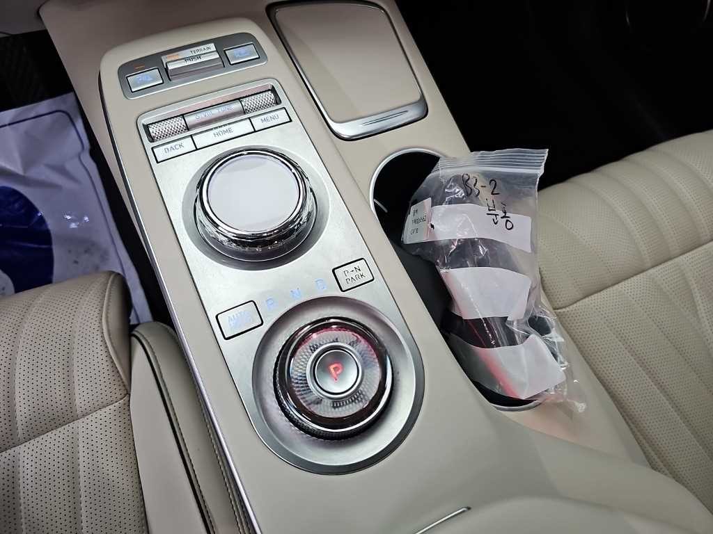 제네시스 GV70 2.5T 가솔린 AWD 이미지 8